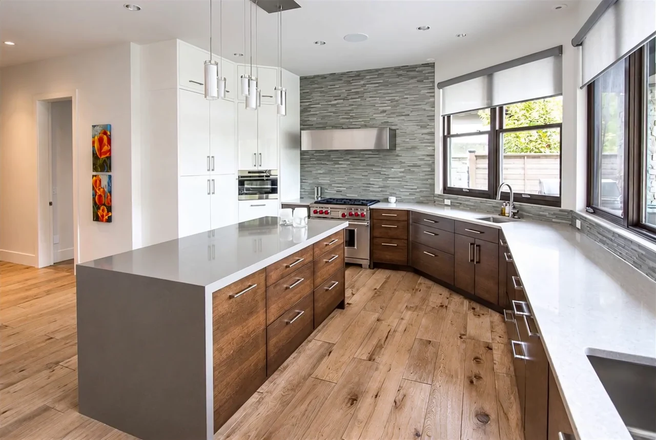 Finished residence — Kitchen