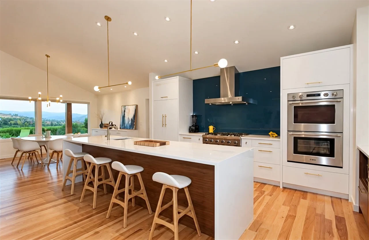 Finished residence — Kitchen