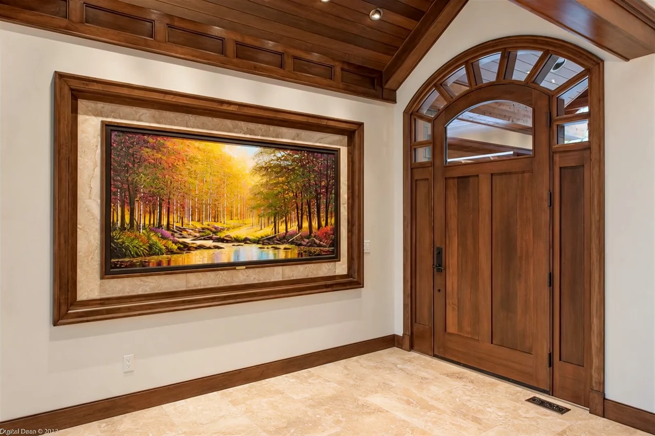 Finished residence — Entrance