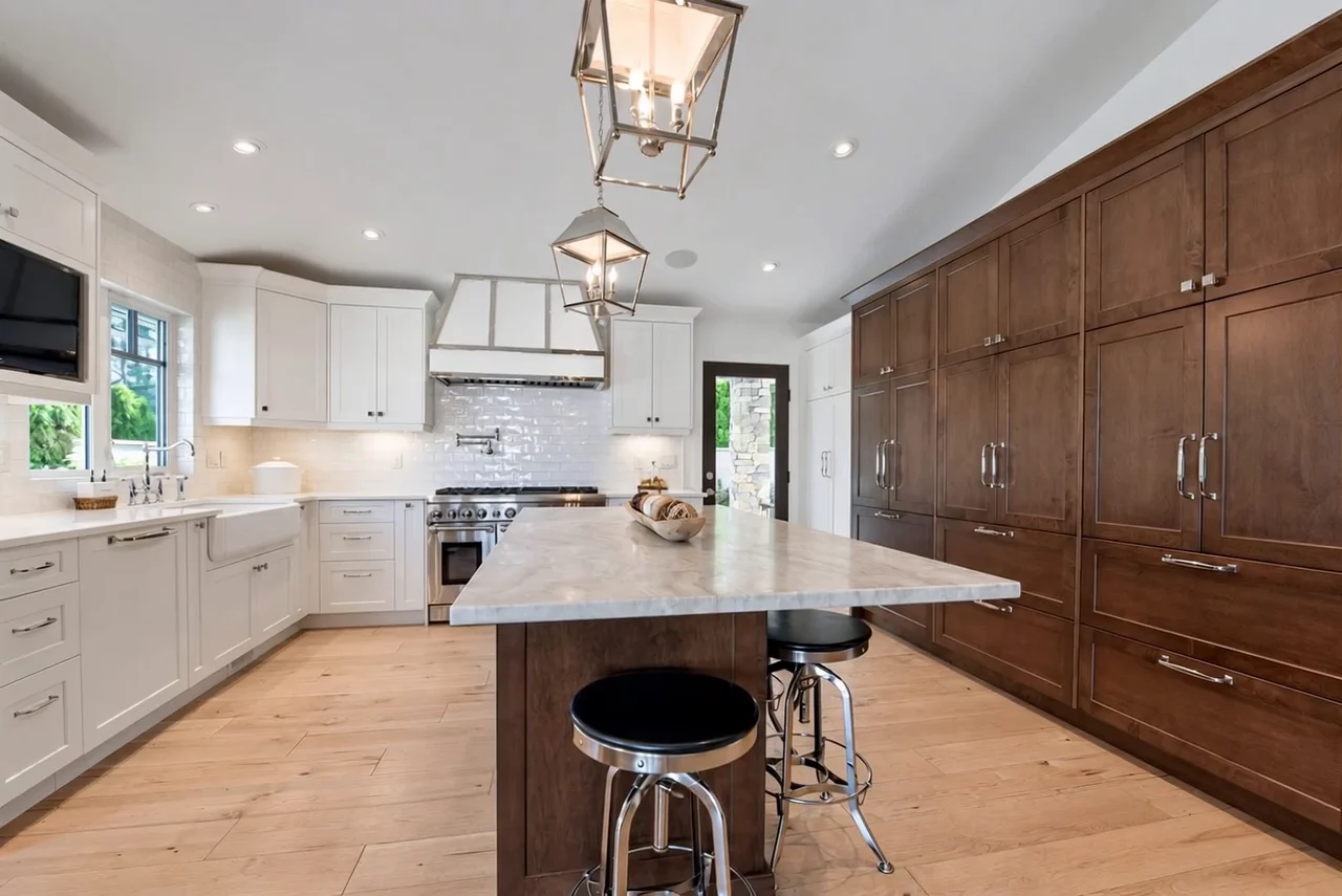 Finished residence — Kitchen