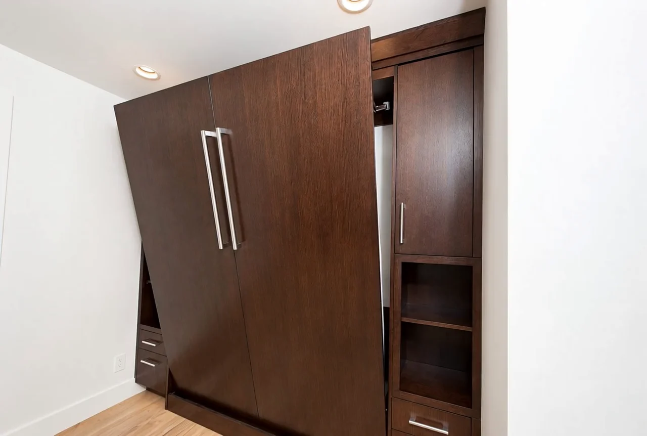Finished residence — Guest room